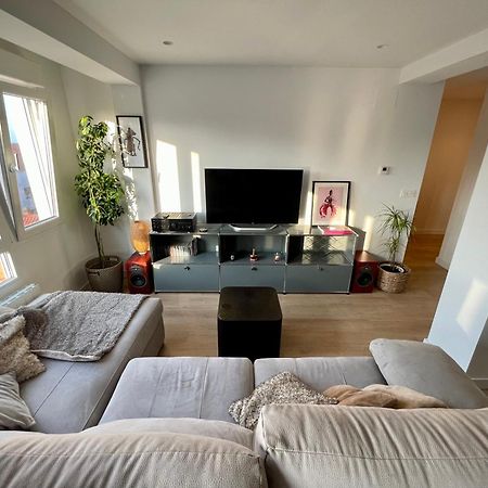 Piso De 2 Habitaciones En Centro, Zona Muy Tranquila Con Playa A 2 Min Andando Gijón Esterno foto
